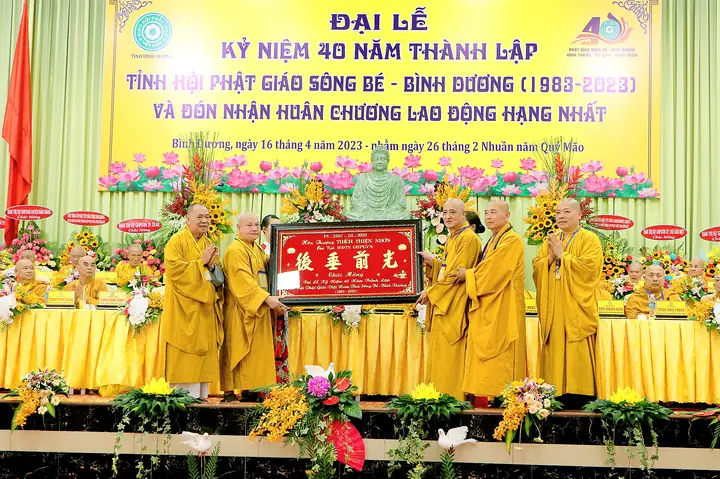 Giáo Hội Phật Giáo Việt Nam Tỉnh Bình Dương Trọng Thể Tổ Chức Lễ Kỷ Niệm 40 Năm Thành Lập Tỉnh Hội Phật Giáo Sông Bé - Bình Dương