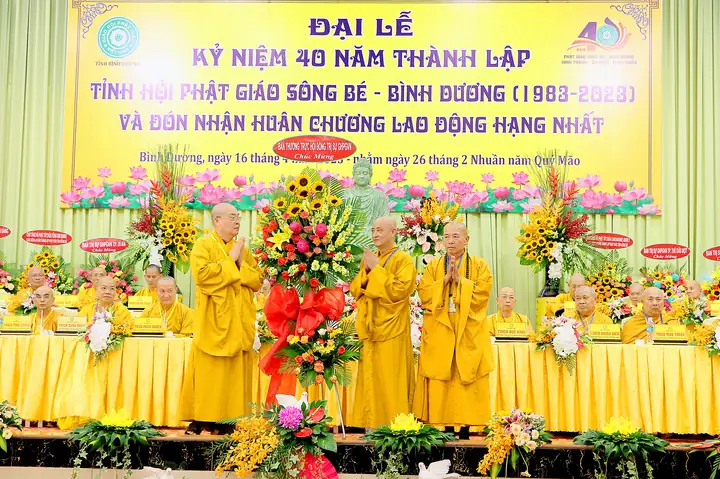 Giáo Hội Phật Giáo Việt Nam Tỉnh Bình Dương Trọng Thể Tổ Chức Lễ Kỷ Niệm 40 Năm Thành Lập Tỉnh Hội Phật Giáo Sông Bé - Bình Dương