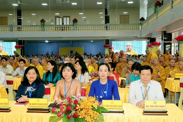 Giáo Hội Phật Giáo Việt Nam Tỉnh Bình Dương Trọng Thể Tổ Chức Lễ Kỷ Niệm 40 Năm Thành Lập Tỉnh Hội Phật Giáo Sông Bé - Bình Dương