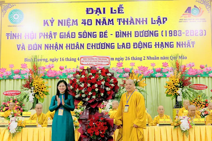 Giáo Hội Phật Giáo Việt Nam Tỉnh Bình Dương Trọng Thể Tổ Chức Lễ Kỷ Niệm 40 Năm Thành Lập Tỉnh Hội Phật Giáo Sông Bé - Bình Dương