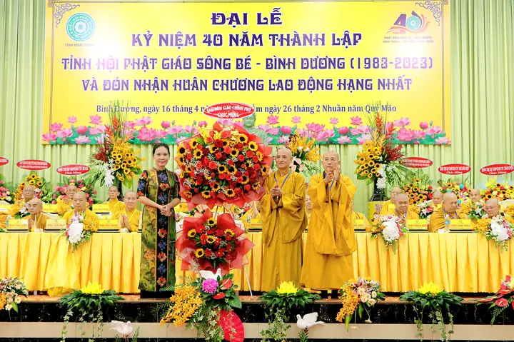 Giáo Hội Phật Giáo Việt Nam Tỉnh Bình Dương Trọng Thể Tổ Chức Lễ Kỷ Niệm 40 Năm Thành Lập Tỉnh Hội Phật Giáo Sông Bé - Bình Dương