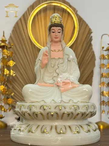 Câu Niệm Nam Mô Quan Thế Âm Bồ Tát