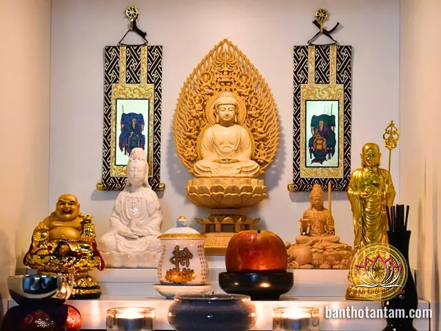 Thờ Phật Tại Gia Nên Thờ Phật Nào? Cần Lưu Ý Gì? | Bàn Thờ Tận Tâm