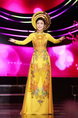 Ca Sĩ Uyên Trang: "nghe Giảng Về Luật Nhân Quả Nên Tôi Ngộ Ra Nhiều Điều"