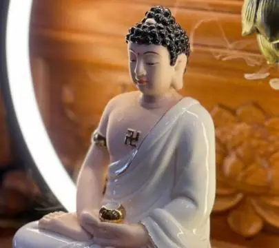 Nghe Kể Chuyện Phật: Kho Tàng Trí Tuệ Nhân Sinh Qua Những Câu Chuyện Cảm Hóa