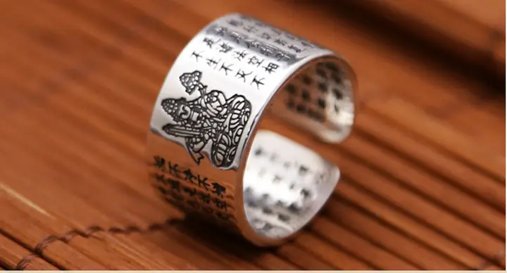 Bát Nhã Ba La Mật Đa Tâm Kinh Là Một Bộ Kinh Rất Ngắn Của Đại Thừa Phật Giáo Nhưng Lại Có Ý Nghĩa Rất Thâm Sâu, Rất Cơ Bản, Nhằm Phá Thói Quen Chấp Thật Rất Nặng Nề Của Chúng Sinh.