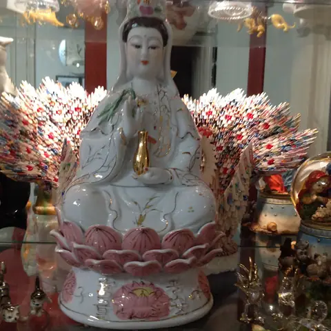 Nhặt Được Tượng Phật