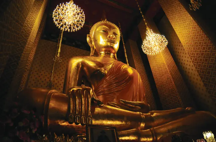 Nguyên Lý Trung Đạo Của Đức Phật: Con Đường Vượt Thoát Giữa Nhị ...