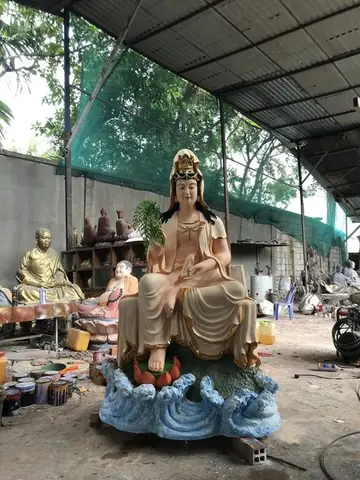 Tượng Phật Quan Âm