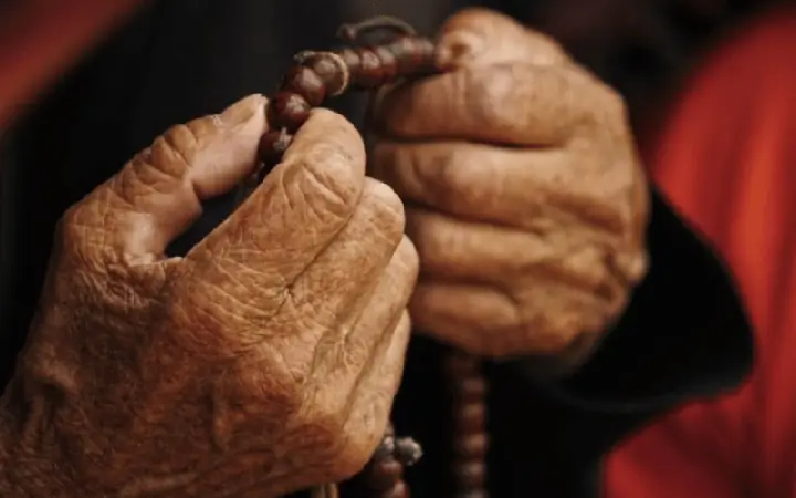 Thực Hiện Niệm Phật