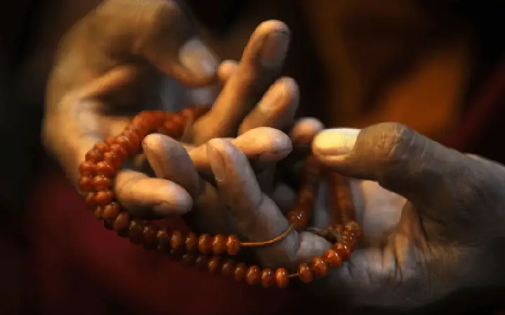 Làm Việc Thiện Cầu An Cho Con