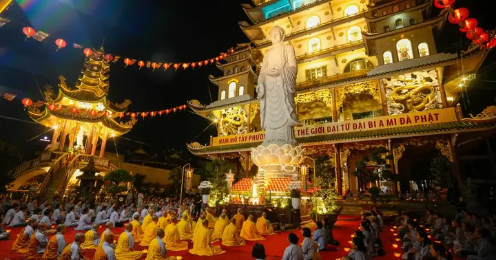 [ảnh] Đạo Tràng Cực Lạc Liên Hữu - Chùa Vạn Đức Thắp Hoa Đăng ...