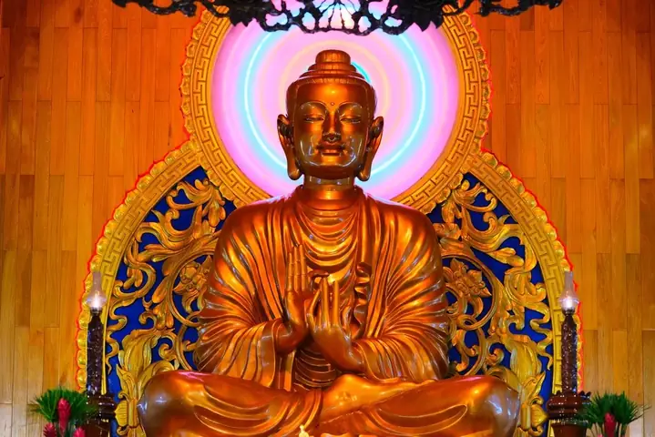 “niệm Phật Một Câu, Phước Sinh Vô Lượng, Lễ Phật Một Lễ, Tội Diệt Hà Sa” Có Thật Không?