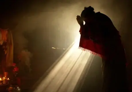 Hành Giả Có Nghiêm Trì Tịnh Giới, Và Trên Nền Tảng Của Giới Câu Niệm Phật Mới Có Tác Dụng Hết Công Năng Mầu Nhiệm Vốn Có.