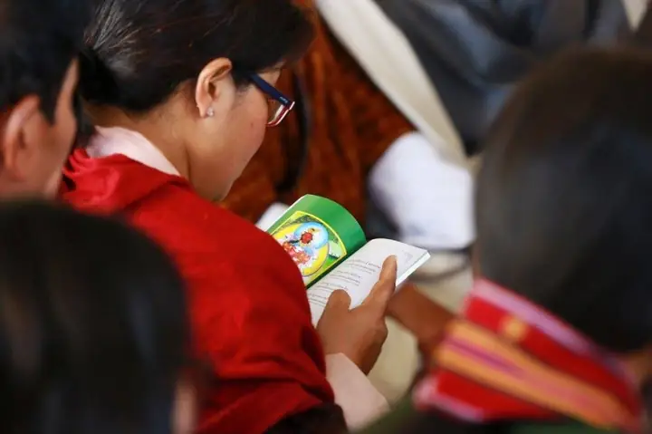 Phật Chuyển Pháp Luân