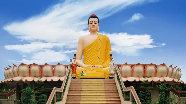 Chiêm Bái Chùa Phật Cô Đơn Linh Thiêng Với Tượng Phật Bí Ẩn ...