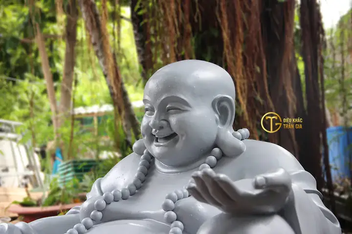 Tuong Phat Di Lac Bo Tat Nhua Composite Dieu Khac Tran Gia 3