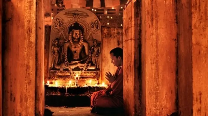 Khi Gặp Khó Khăn Con Hãy Nhớ Tưởng Đến Phật, Pháp, Tăng