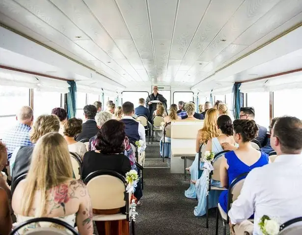 Đức Phật Dạy Tất Cả Mọi Thứ Trên Thế Gian Đều Vô Thường Và Có Nhân Duyên Của Nó, Tình Yêu – Thuộc Về Bản Năng Con Người Cũng Không Nằm Ngoài Quy Luật Ấy.