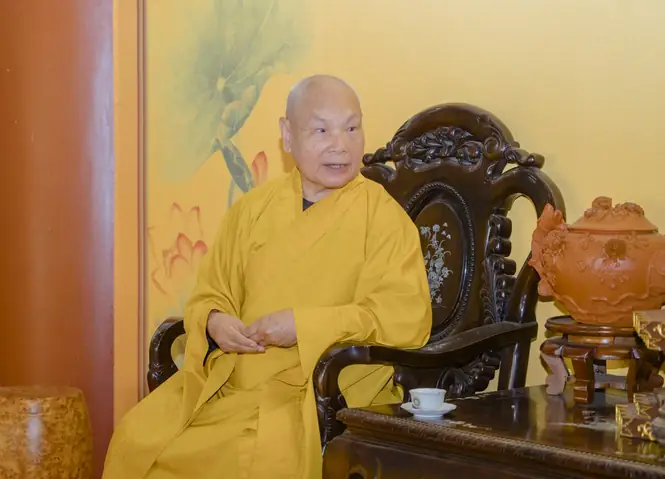 Chủ Tịch Hội Phật Giáo Tịnh Độ Hàn Quốc Vấn An Trưởng Lão Hòa Thượng Thích Thiện Nhơn