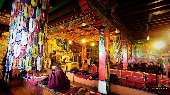 Phật Giáo Mật Tông Kim Cương Thừa Là Gì? Có Phải Tà Pháp?