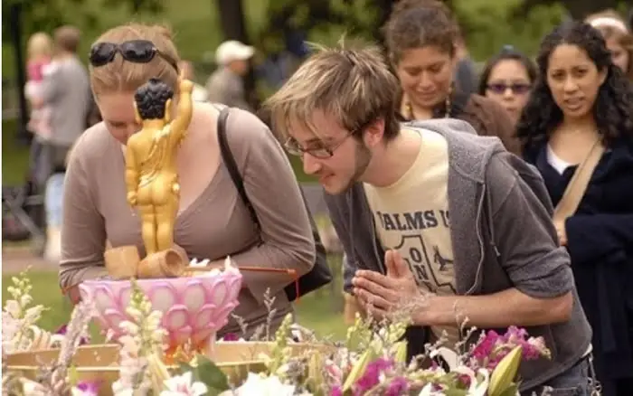 Chủ Nghĩa Vô Thần Và Sự Sùng Kính Trong Đạo Phật