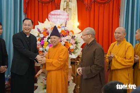 Phật Giáo Quảng Ninh: Sức Sống Mạnh Mẽ Qua Hoạt Động An Cư Kết Hạ