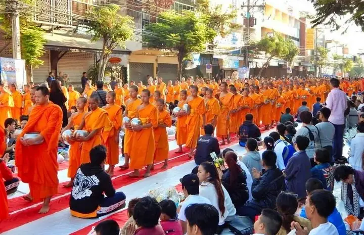 Các Thầy Sư Ở Đây