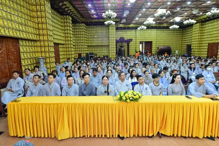 Phật Pháp Thích Hương Nhũ