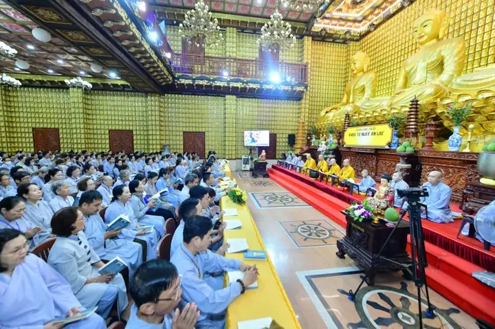 Phật Pháp Thích Hương Nhũ