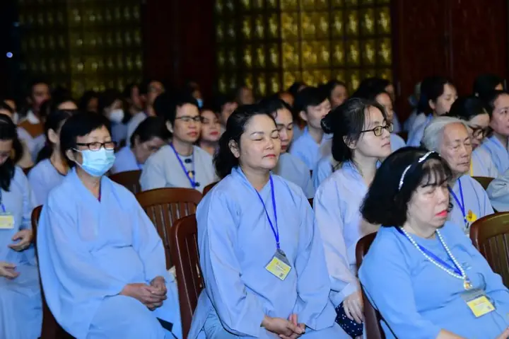 Phật Pháp Thích Hương Nhũ