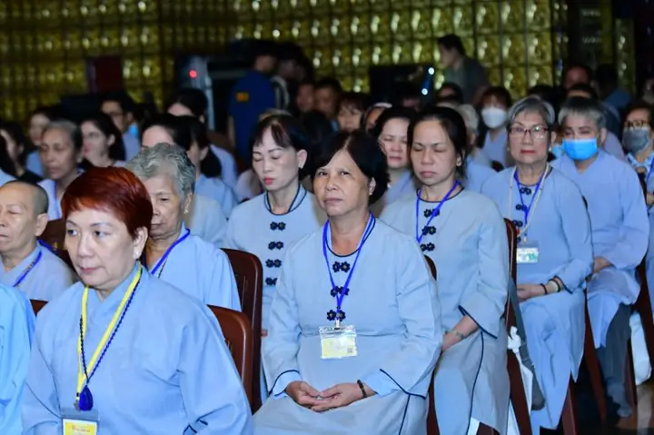 Phật Pháp Thích Hương Nhũ