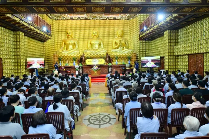 Phật Pháp Thích Hương Nhũ