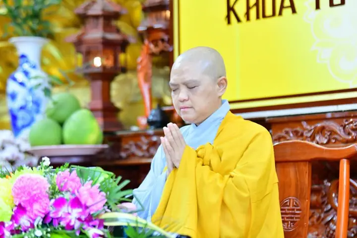 Phật Pháp Thích Hương Nhũ