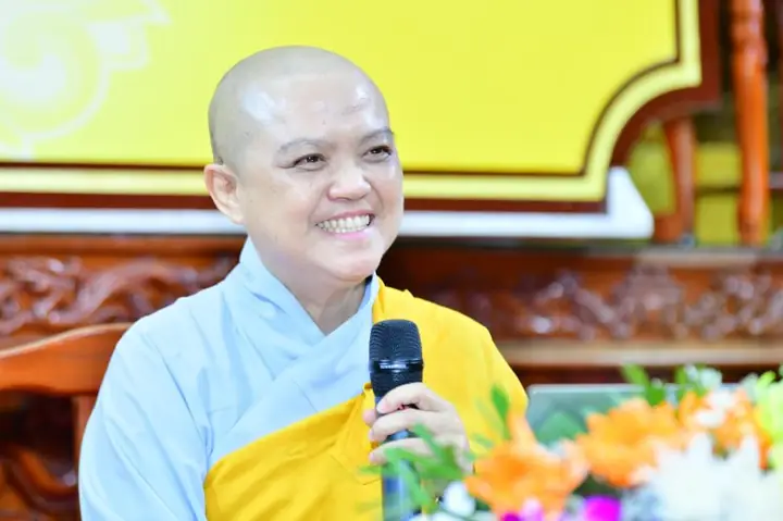 Phật Pháp Thích Hương Nhũ