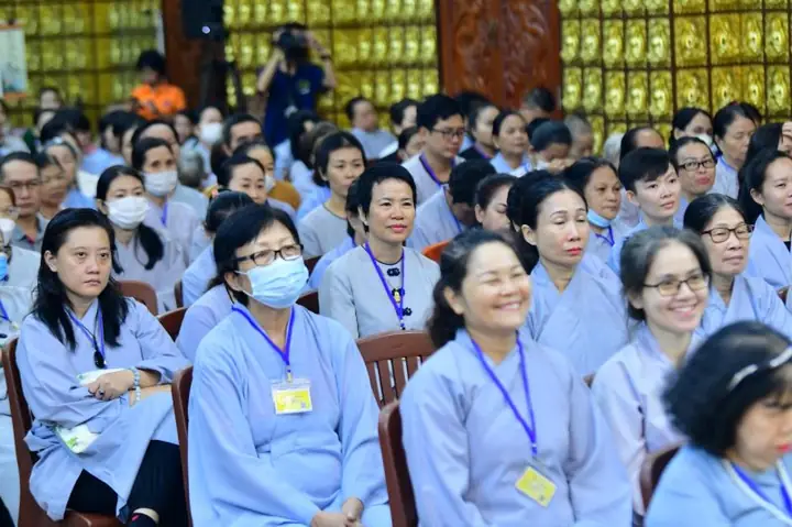 Phật Pháp Thích Hương Nhũ