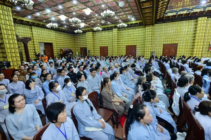 Phật Pháp Thích Hương Nhũ