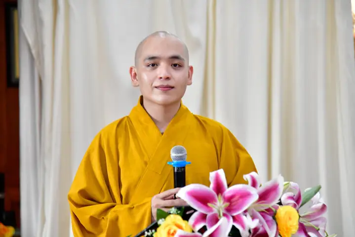 Phật Dạy Bốn Pháp Lành Giúp Vợ Chồng Sống Hạnh Phúc Bên Nhau