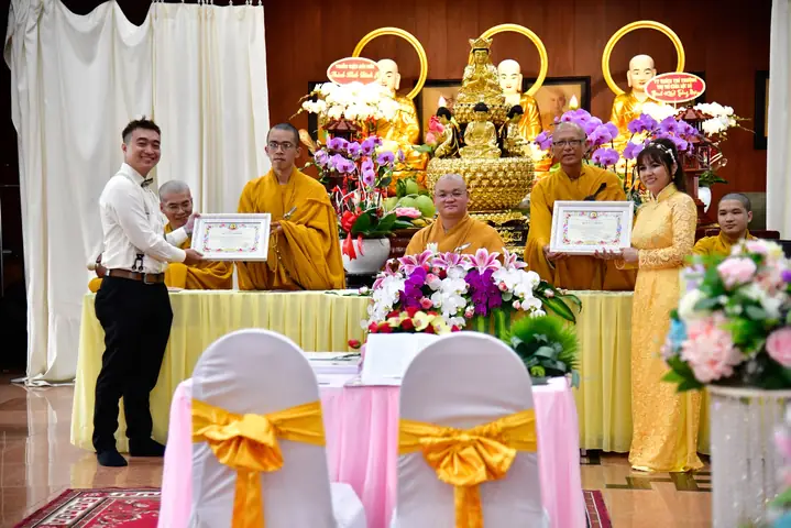 Phật Pháp Vợ Chồng