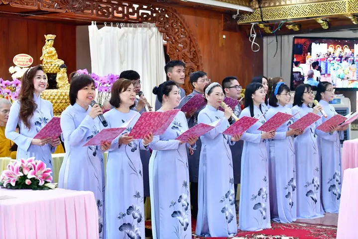 Phật Dạy Bốn Pháp Lành Giúp Vợ Chồng Sống Hạnh Phúc Bên Nhau