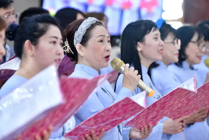 Phật Dạy Bốn Pháp Lành Giúp Vợ Chồng Sống Hạnh Phúc Bên Nhau