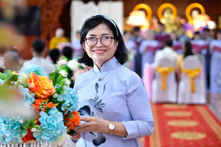 Phật Dạy Bốn Pháp Lành Giúp Vợ Chồng Sống Hạnh Phúc Bên Nhau