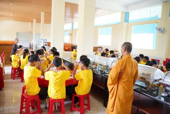 Kiên Giang: Chùa Phật Quang Phổ Chiếu Tổ Chức Khóa Tu “một Ngày An Lạc” Định Kỳ Hàng Tháng