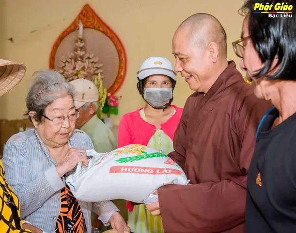 Z4209675130704_ddffcaacc12f76b2c5fc2adb8ace52f6