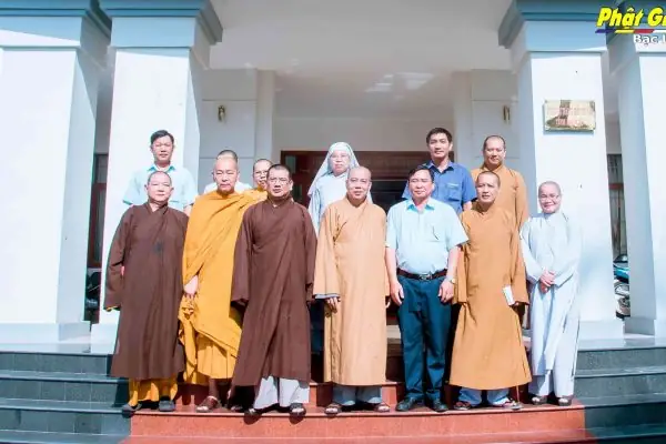 Z4209674520633_c2fa5cabf358ab3cfa3108e8f561ba1f