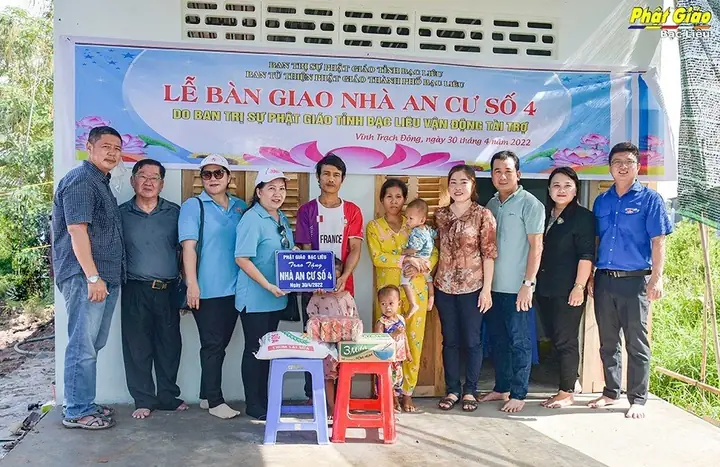 Z4209675179717_3d66118e795d7e8b0626503e4515e309