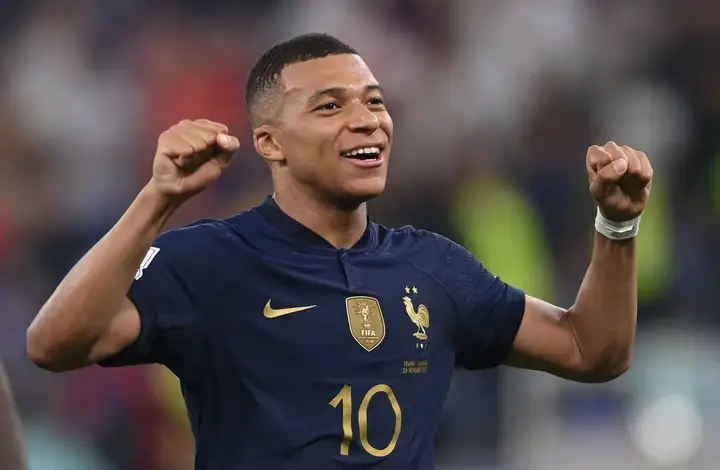 Cầu Thủ Pháp Mbappe: Ngôi Sao Bóng Đá Đương Đại
