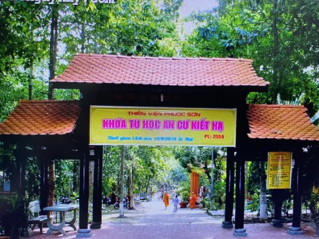 Phụng Sự Chúng Sanh Là Cúng Dường Chư Phật