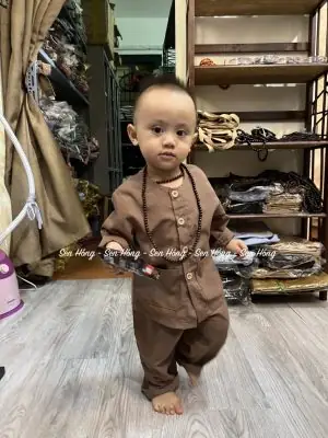 Quần Áo Phật Tử Cho Bé: Hướng Dẫn Chọn Trang Phục Thanh Tịnh, Phù Hợp Với Bé Yêu