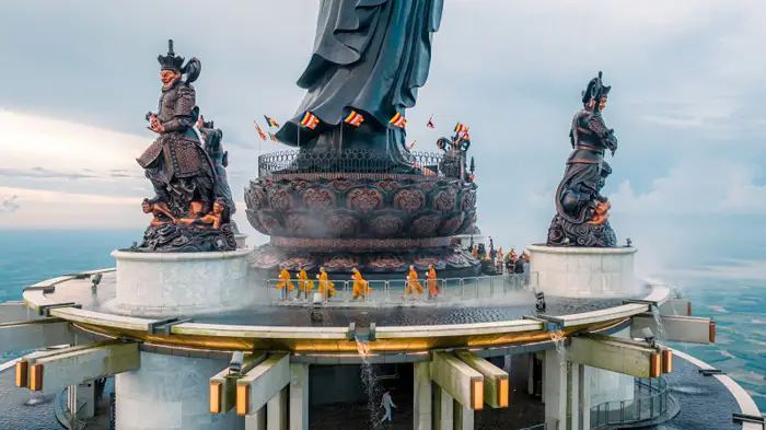 Sách Hành Lễ Dưới Ánh Sáng Phật Pháp